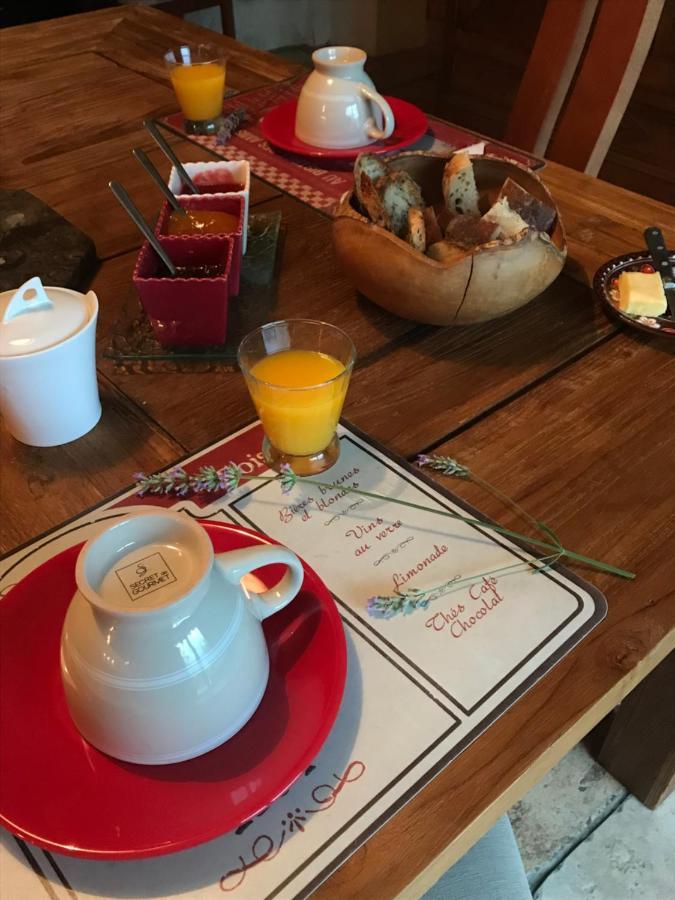 Cruet La Gravinette Bed & Breakfast エクステリア 写真